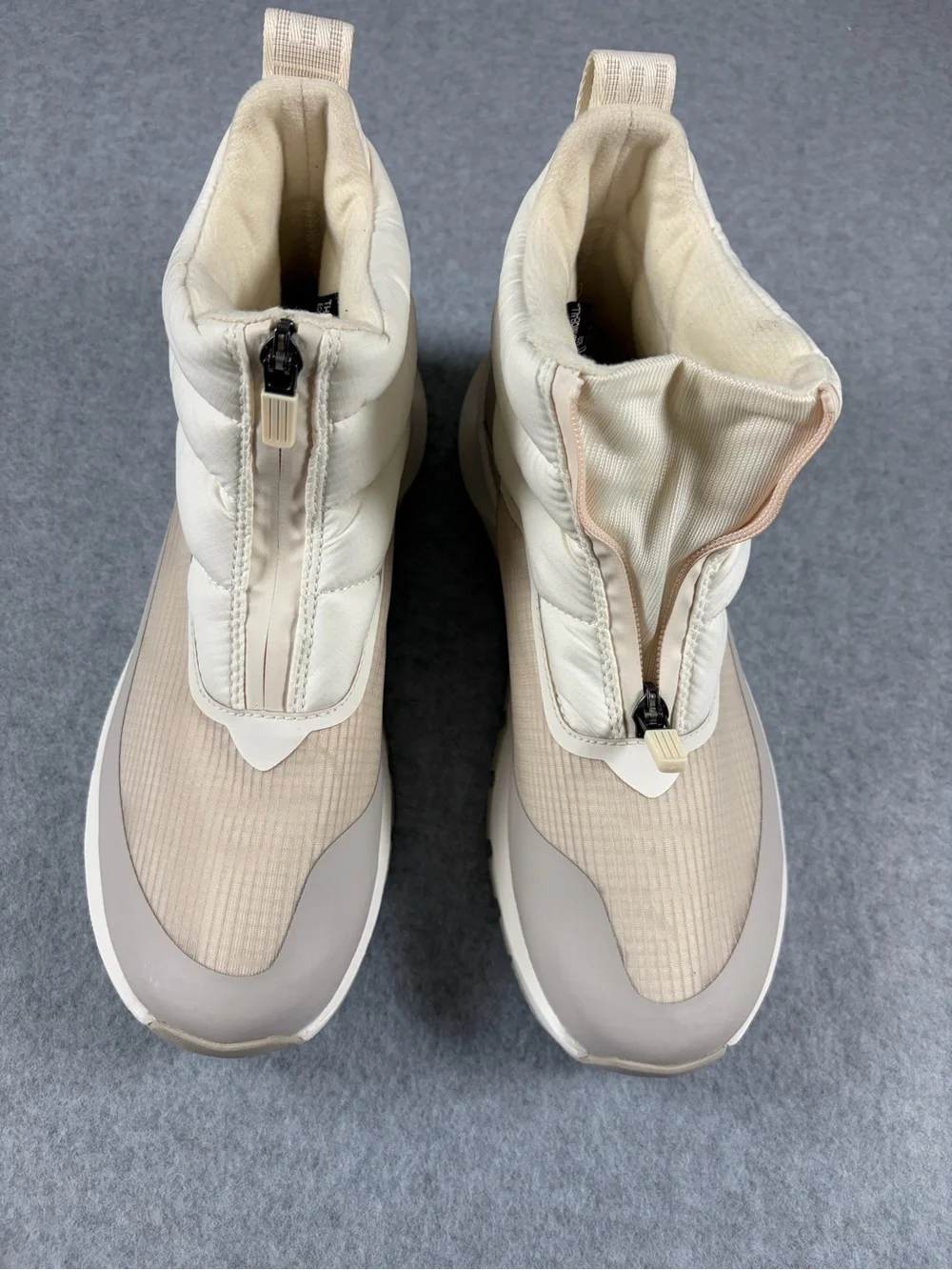 The North Face Women's Cream & Tan Quilted Winter Zip Boots
